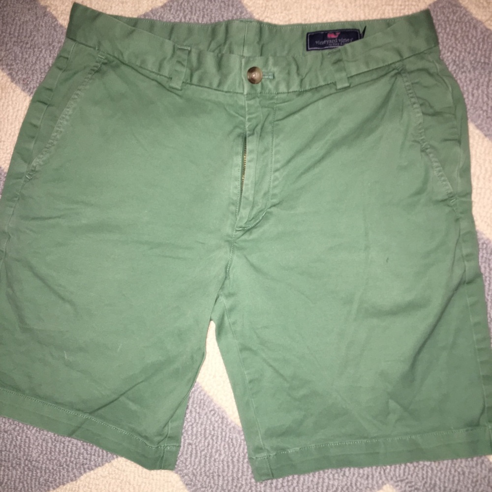 Men’s vineyard vine shorts